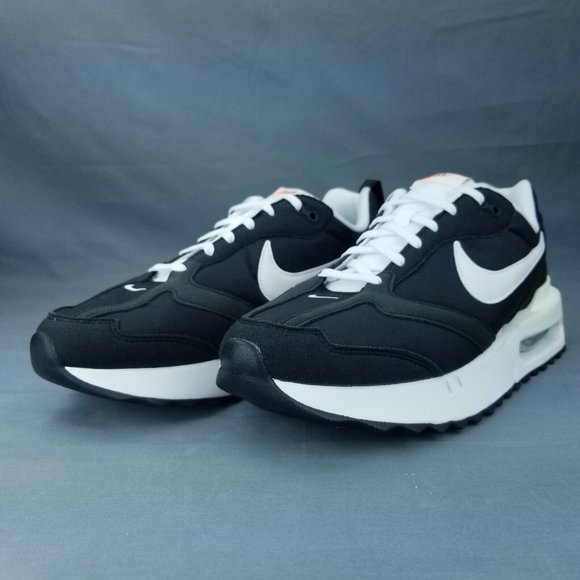 Nike Air Max Dawn Men’s Running Shoes Black/White/Silver DJ3624 001 Sizes 9-13 - Picture 3 of 8